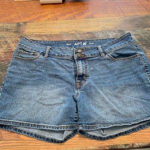 Apt 9 size 16 denim short
